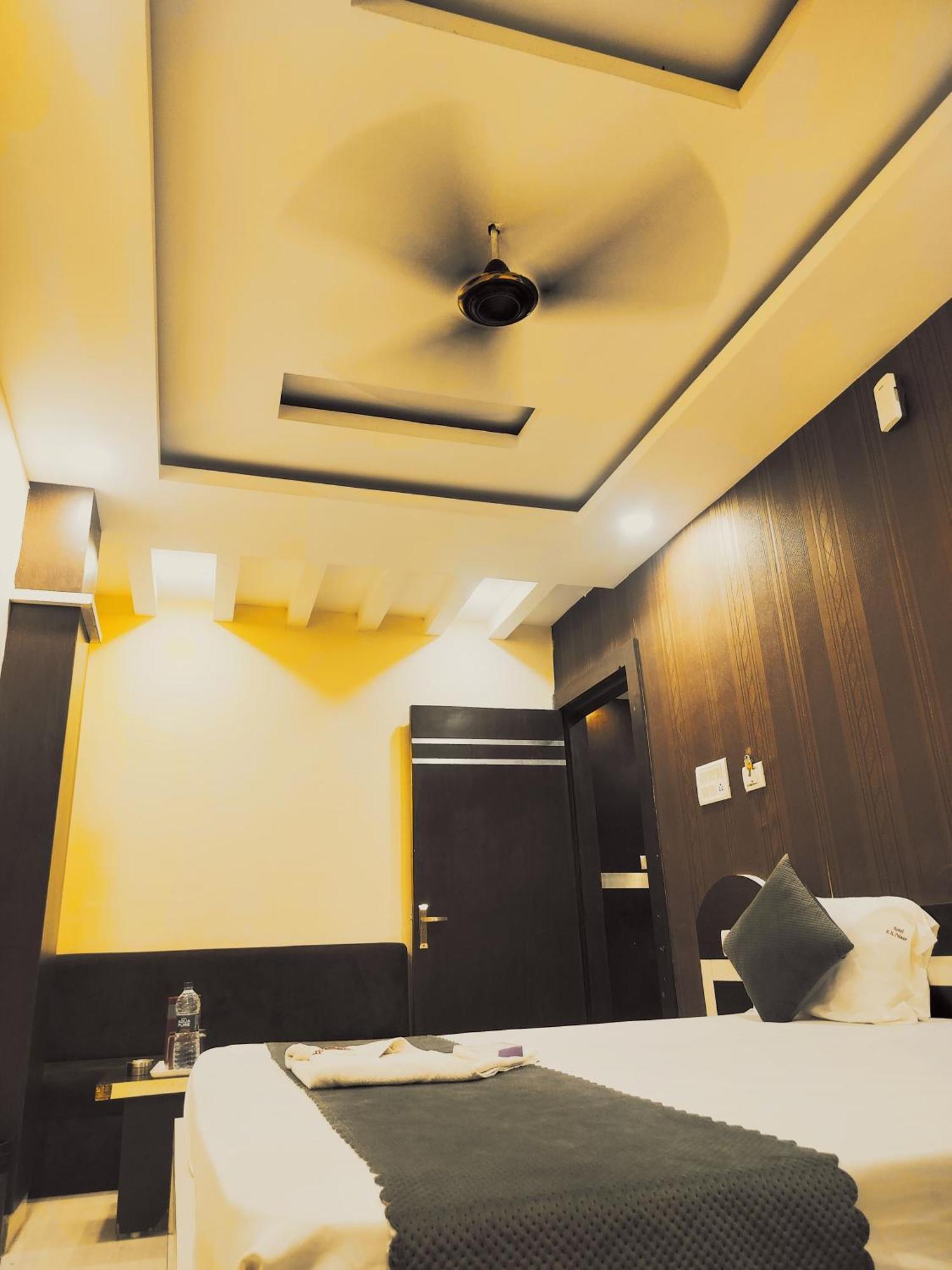 Hotel R K Palace Bhopal Exterior photo